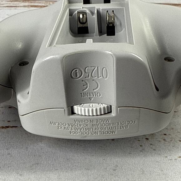 Nintendo Gamecube Wavebird Wireless Controller OEM No Dongle or Battery Cover - Picture 4 of 7